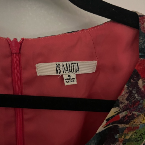 BB Dakota Dress - Picture 3 of 4